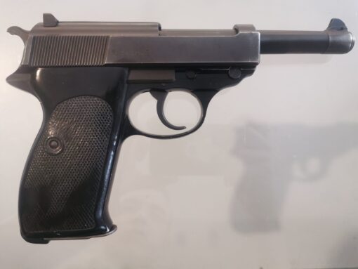 Pistolet samopowtarzalny Walther P38.